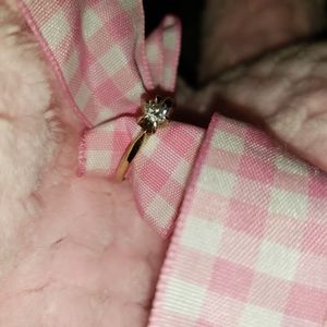 Diamond engagement ring